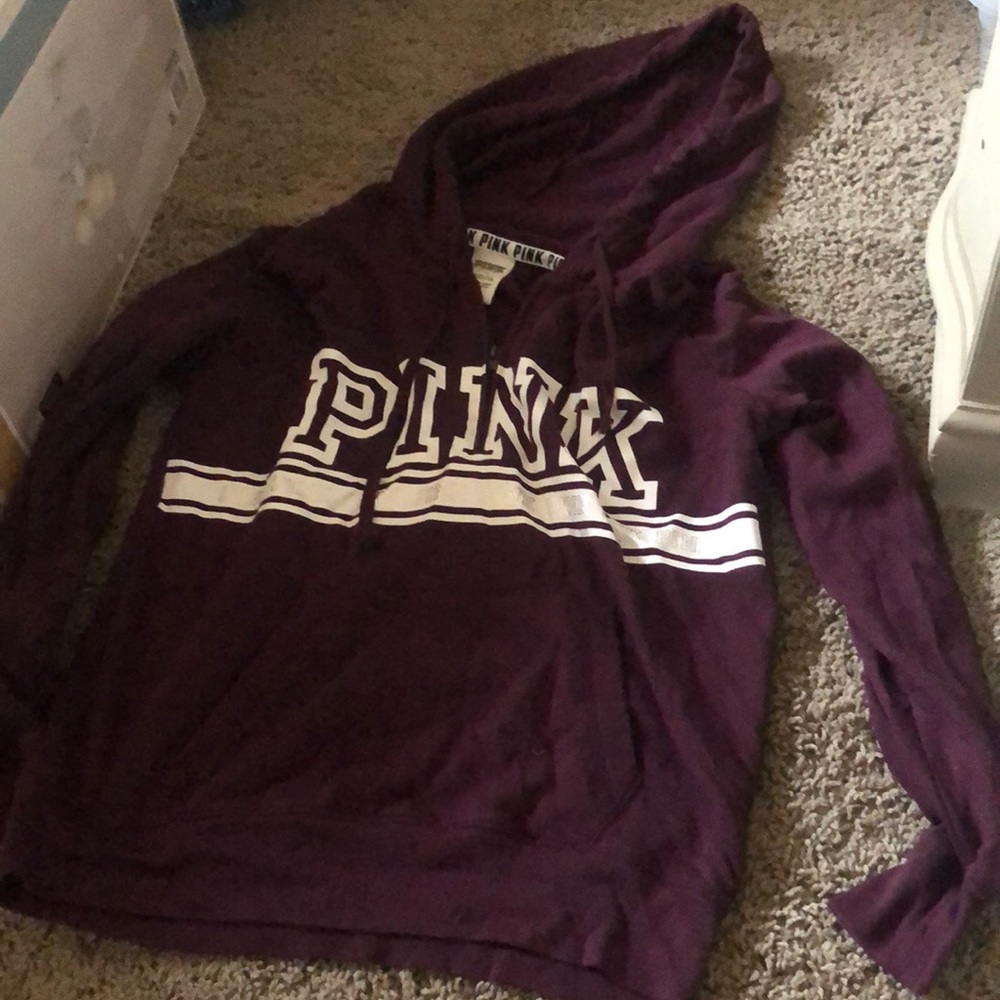 Cropped hoodie